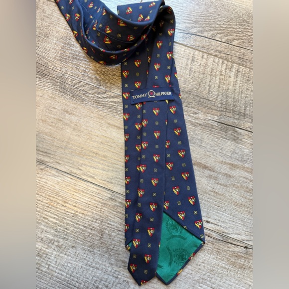 Tommy Hilfiger Dark Blue Tie with Red and Gold Accents - Picture 4 of 4